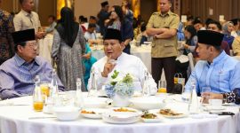 Presiden terpilih 2024-2029 Prabowo Subianto menghadiri acara silaturahmi dan buka puasa bersama Partai Demokrat di Hotel St Regis. (Facebook.com/@DPP Partai Demokrat)