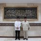 Imam Besar Masjid Istiqlal, Nasaruddin Umar memberikan ucapan selamat kepada Prabowo Subianto dan Gibran Rakabuming Raka. (Dok. TIm Media Prabowo)